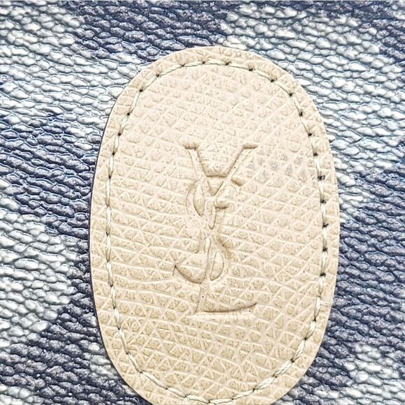 Yves Saint Laurent Travel Bag & Clutch - Picture 9 of 9